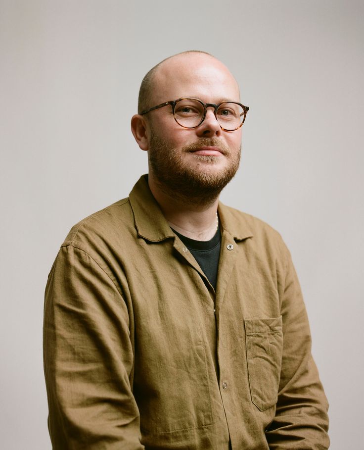 Dr Adam Mol